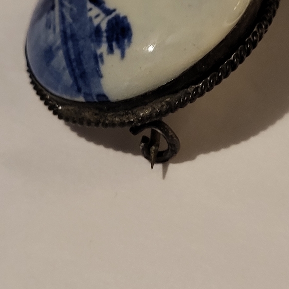 Vintage Delfts Holland Brooch - Picture 6 of 7